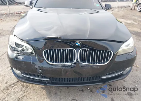 2013 BMW 528I xDrive из США, поврежденный, VIN WBAXH5C52DD107977